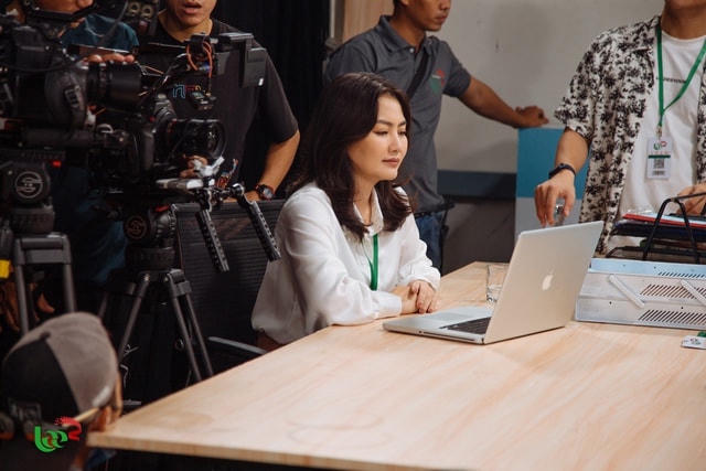 Nữ diễn viên 8X sẵn sàng hỗ trợ đàn em trong quá trình hợp tác chung.