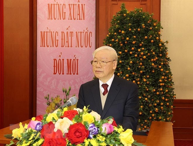 Tổng Bí thư Nguyễn Phú Trọng chúc Tết các lão thành cách mạng, các lãnh đạo, nguyên lãnh đạo Đảng, Nhà nước, Mặt trận Tổ quốc Việt Nam, lãnh đạo các cơ quan Trung ương, thành phố Hà Nội cùng toàn thể đồng bào, đồng chí, chiến sĩ cả nước và cộng đồng người Việt Nam ở nước ngoài. Ảnh: Trí Dũng/TTXVN.