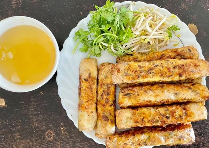 Nem rán đơn giản ngon miệng ngày Tết. Ảnh: Cookpad.