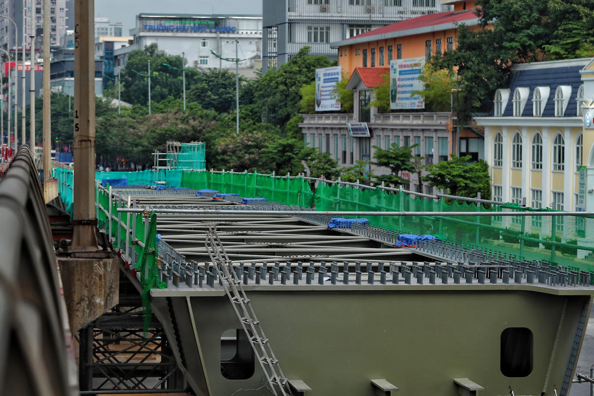 Hai đơn nguyên cầu đô thị nút giao Mai Dịch sẽ hoàn thành vào tháng 3/2024