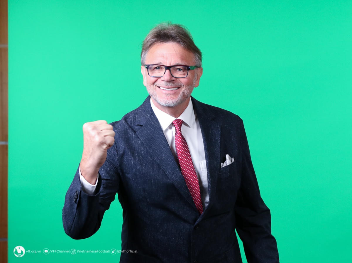 Thầy trò HLV Troussier cập nhật luật mới tại Asian Cup 2023