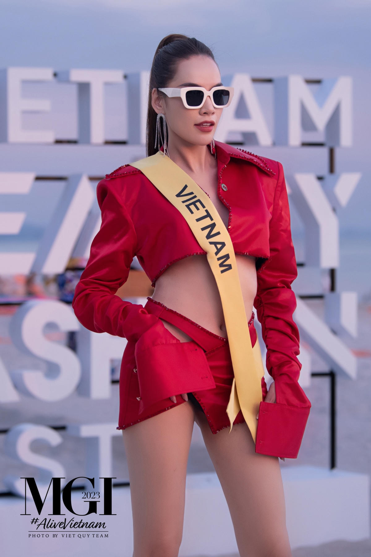 Theo lịch trình được công bố trước đó, các sự kiện bên lề của Miss Grand International 2023 tại Việt Nam sẽ được trình diễn đa phần vào buổi sáng, theo Đạo diễn Hoàng Nhật Nam cho biết, vì đây là cuộc thi quốc tế nên đa số các nước sẽ trái múi giờ, việc tổ chức buổi sáng nhằm đảm bảo cho nhiều quốc gia, người hâm mộ của các nàng hậu thế giới dễ dàng theo dõi hành trình của cuộc thi hơn.