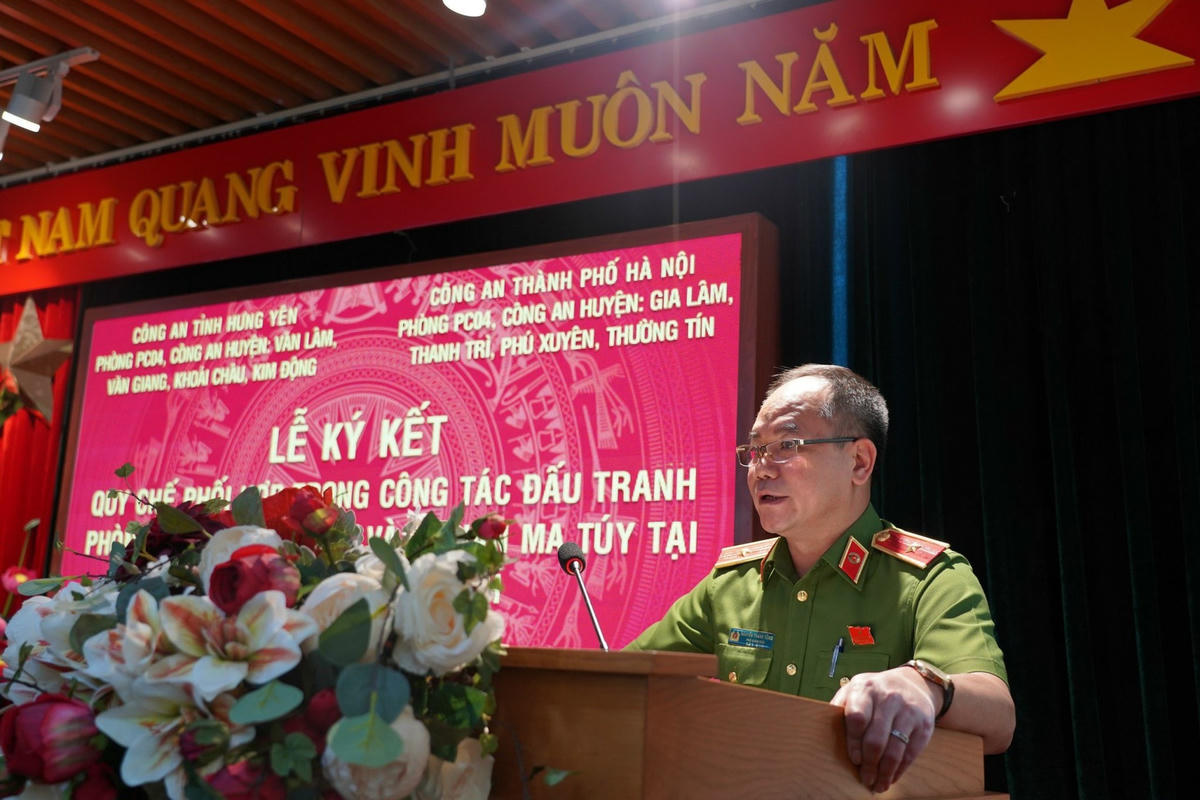 Thiếu tướng Nguyễn Thanh Tùng, Phó Giám đốc Công an TP Hà Nội, phát biểu tại buổi Lễ.