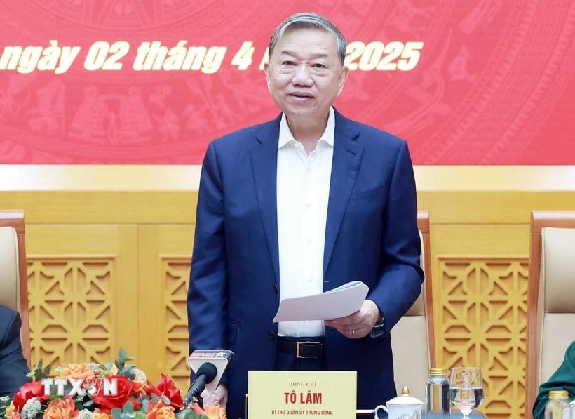 Tổng Bí thư Tô Lâm, Bí thư Quân ủy Trung ương chủ trì Hội nghị Quân ủy Trung ương lần thứ mười ba, nhiệm kỳ 2020-2025. (Ảnh: Thống Nhất/TTXVN)