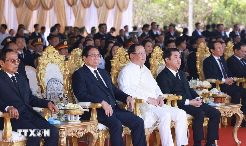 Thủ tướng Phạm Minh Chính dự Lễ truy điệu nguyên Chủ tịch Đảng Nhân dân Cách mạng Lào, nguyên Chủ tịch nước Lào Khamtay Siphandone. (Ảnh: Dương Giang/TTXVN)