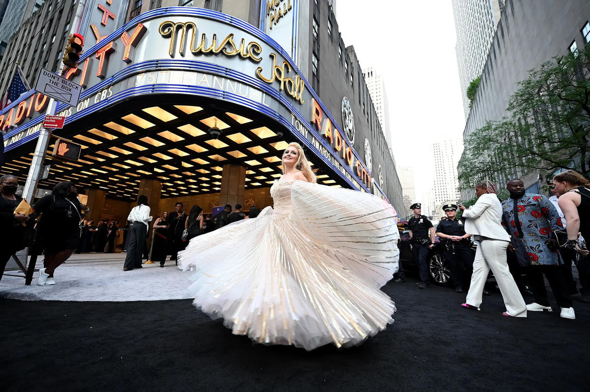 Diễn viên kiêm ca sĩ Jennifer Simard, người được đề cử cho vai diễn trong "Company" của Stephen Sondheim. Ảnh: Bryan Bedder / Getty Images cho Tony Awards Productions.