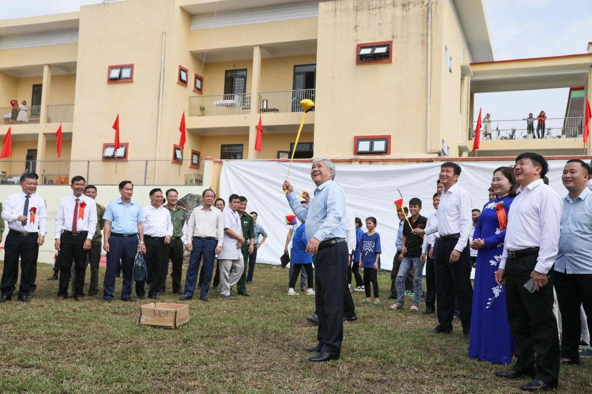 Yên Bái: Xã Quy Mông hoà chung niềm vui nông thôn mới và Ngày hội Đại đoàn kết
