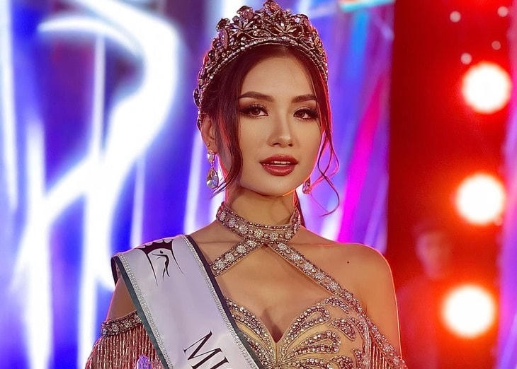 Đại diện Việt Nam vượt qua 64 thí sinh, giành vương miện Hoa hậu Môi trường Thế giới. 