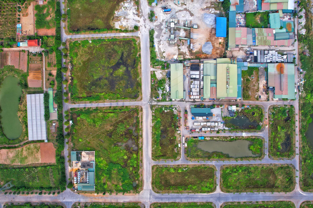 Bên cạnh đó,  vị trí trạm cấp nước tới khu vực trạm bê tông khoảng 200 m.