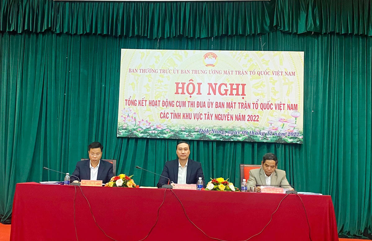 Phó Chủ tịch Phùng Khánh Tài chủ trì Hội nghị.