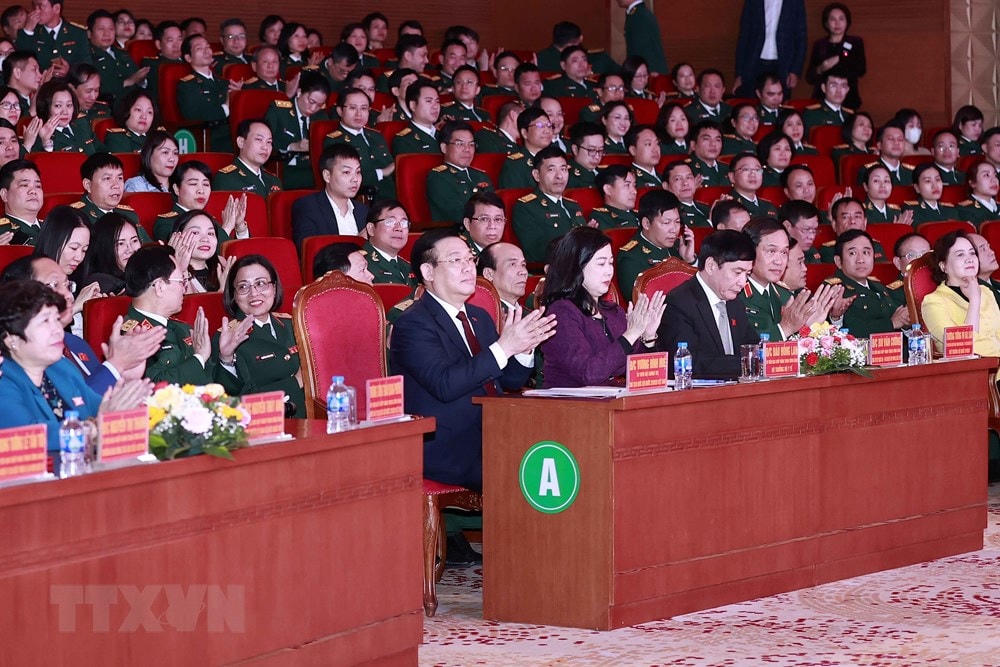Chủ tịch Quốc hội Vương Đình Huệ dự gặp mặt kỷ niệm 68 năm Ngày Thầy thuốc Việt Nam. (Ảnh: Doãn Tấn/TTXVN).