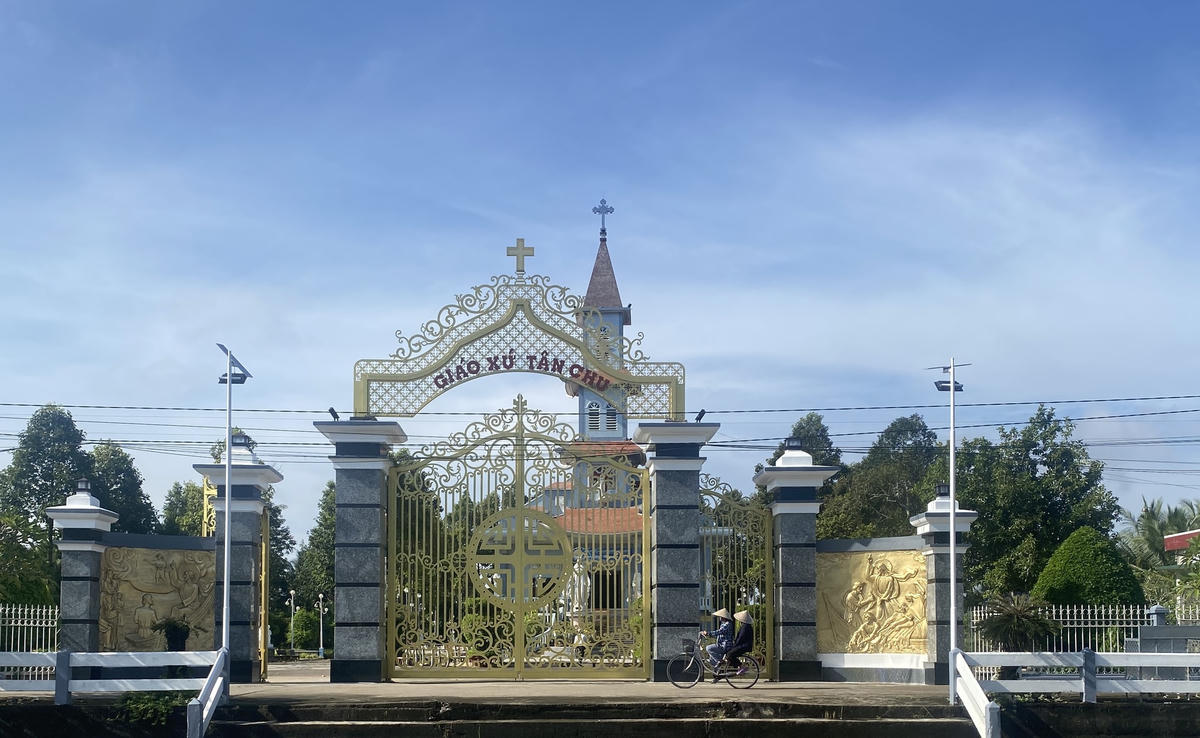Diện mạo nông thôn ở ấp Kinh 5A ngày càng khởi sắc.