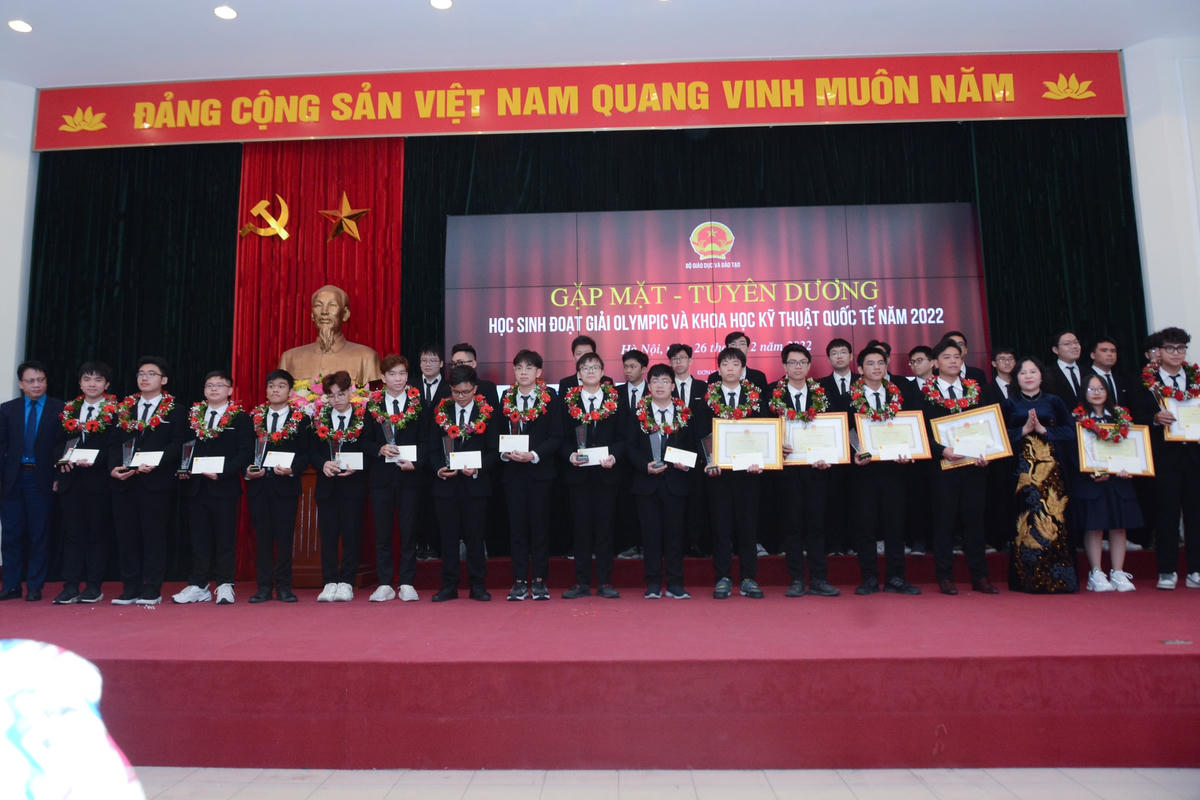 Học sinh Việt Nam đại thắng trên đấu trường Olympic quốc tế