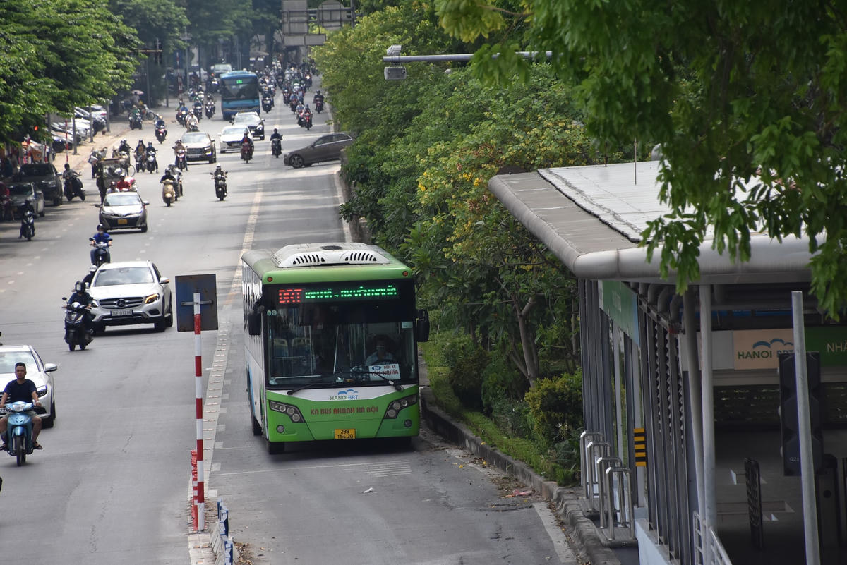 Nhìn lại những hoạt động đầy bất ổn của BRT Hà Nội