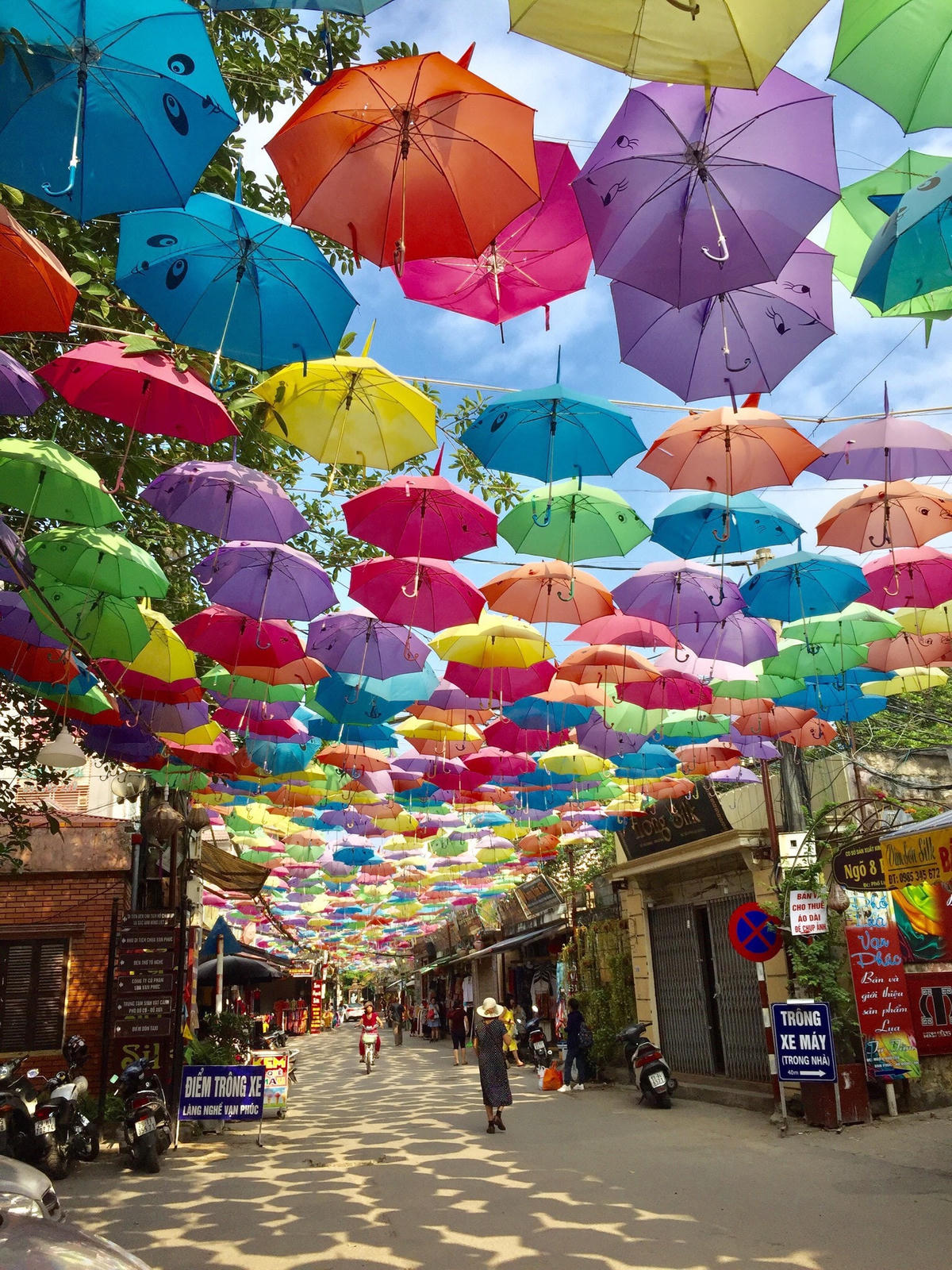 Làng lụa Vạn Phúc (Hà Nội). Ảnh: Phương Linh.