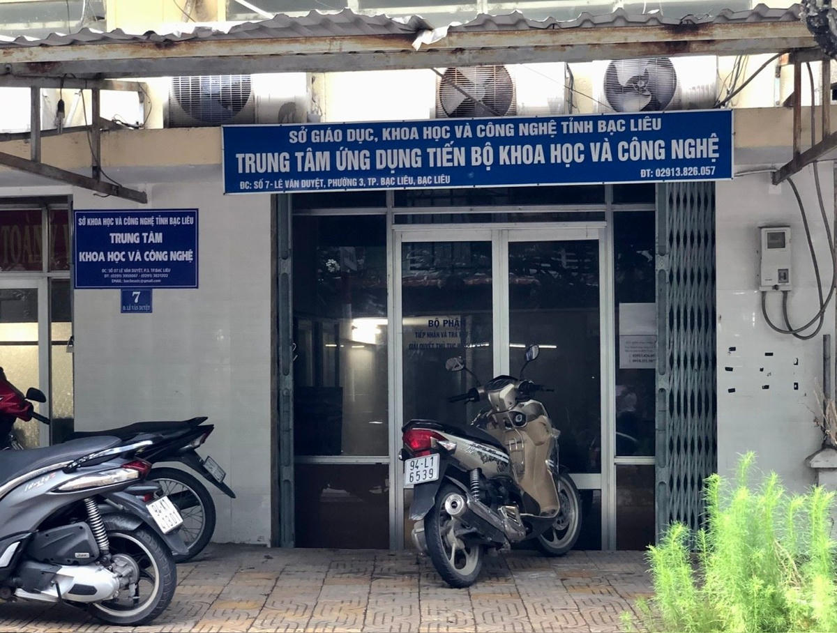 Một trưởng phòng ở Bạc Liêu xin nghỉ việc, đòi trả 56 tháng lương: Lãnh đạo sở nói gì?