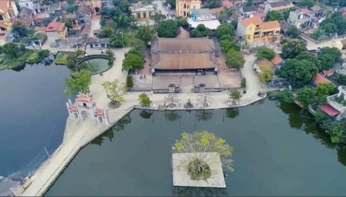 Đình Thạch Lỗi nhìn từ trên cao.