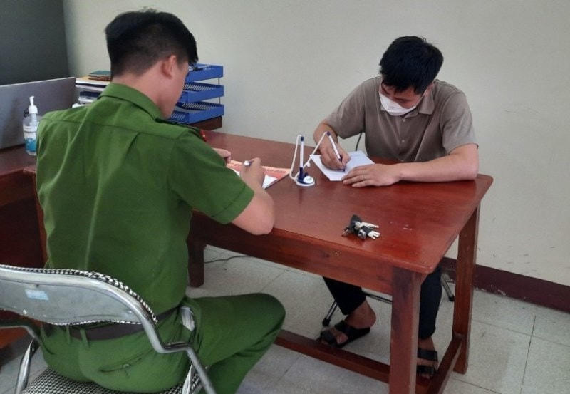Nguyễn Đình Khang bị phạt 5 triệu đồng vì hành vi "Thả diều gây sự cố điện".