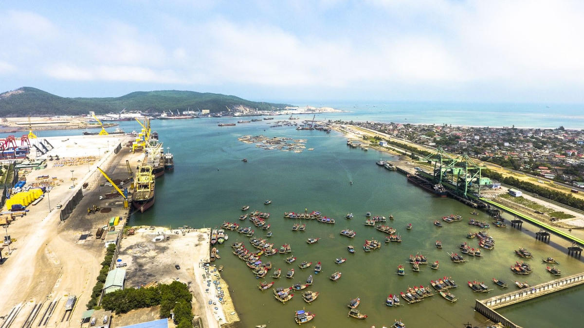 Vùng biển Nghi Sơn đã chấp thuận nhận chìm 6,7 triệu m3 bùn nạo vét của 3 dự án nên không thể tiếp tục nhận chìm thêm được nữa.