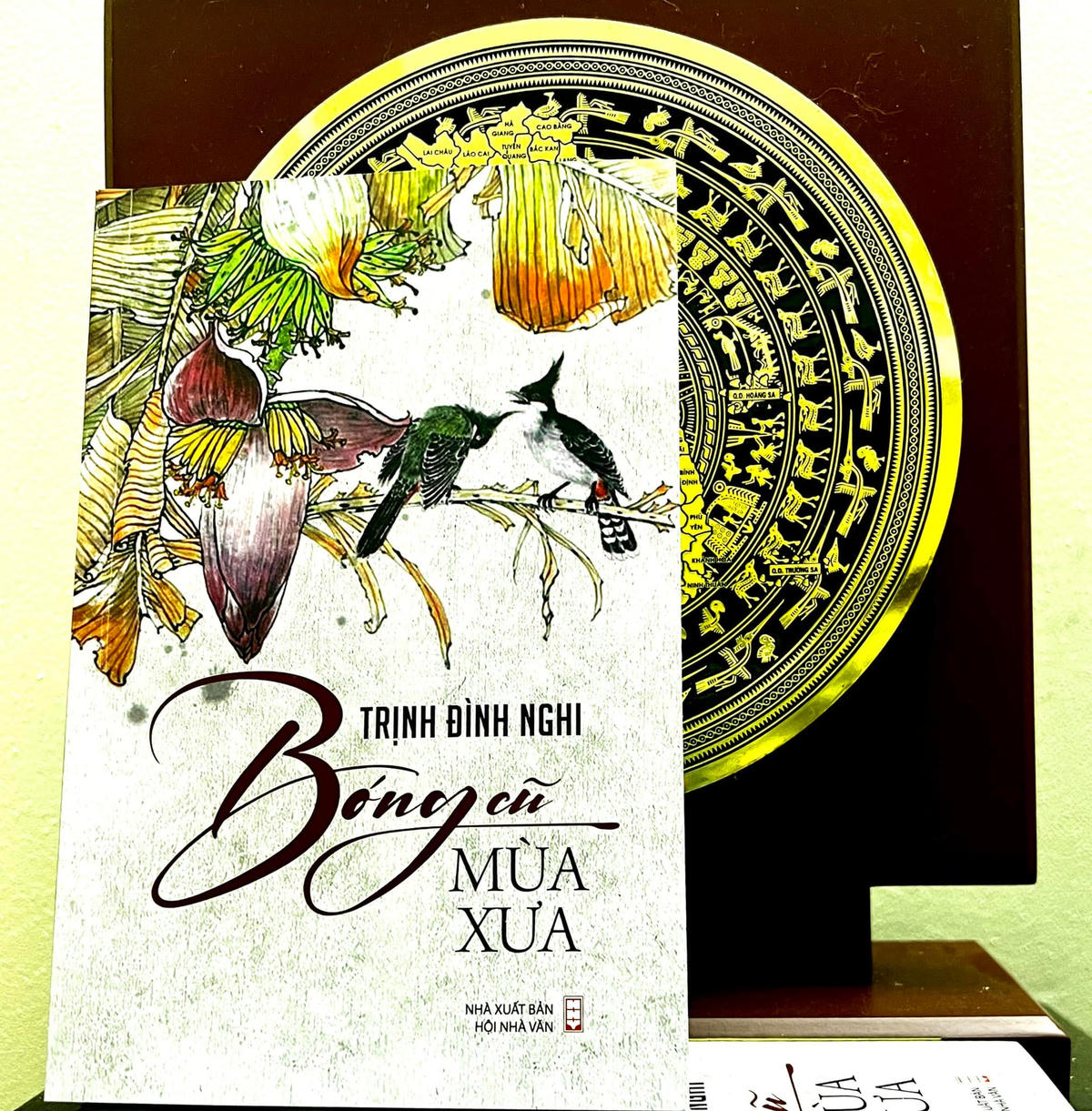 Bóng cũ mùa xưa