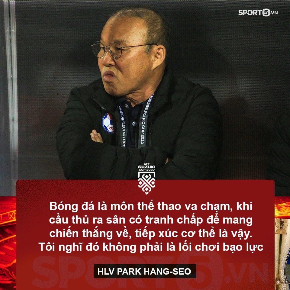 HLV Park Hang-seo có ý bảo vệ Đoàn Văn Hậu trước những cái nhìn khắt khe từ người hâm mộ. Ảnh: Giang Nguyễn