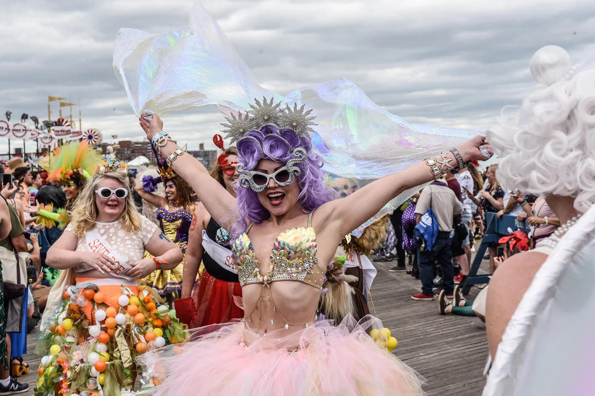 Cuộc diễu hành nàng tiên cá trên đảo Coney lần cuối diễn ra vào năm 2019.