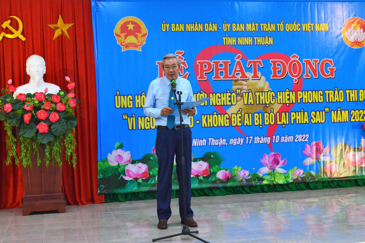 Ông Lê Văn Bình, Chủ tịch Ủy ban MTTQ Việt Nam tỉnh Ninh Thuận, kêu gọi phát động ủng hộ Quỹ “Vì người nghèo” năm 2022.