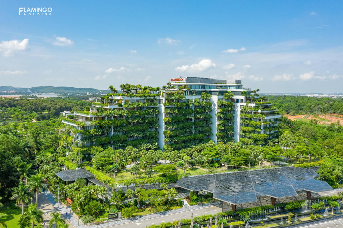 Tổng thể toà nhà xanh nổi tiếng Forest in the Sky.
