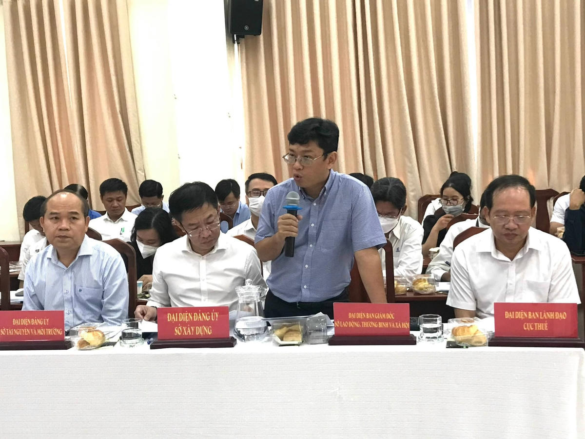 Ông Nguyễn Bảo Cường, đại diện Sở Lao động và Thương binh và Xã hội Thành phố thông tin về tình hình hỗ trợ người dân bị ảnh hưởng bởi dịch Covid-19.
