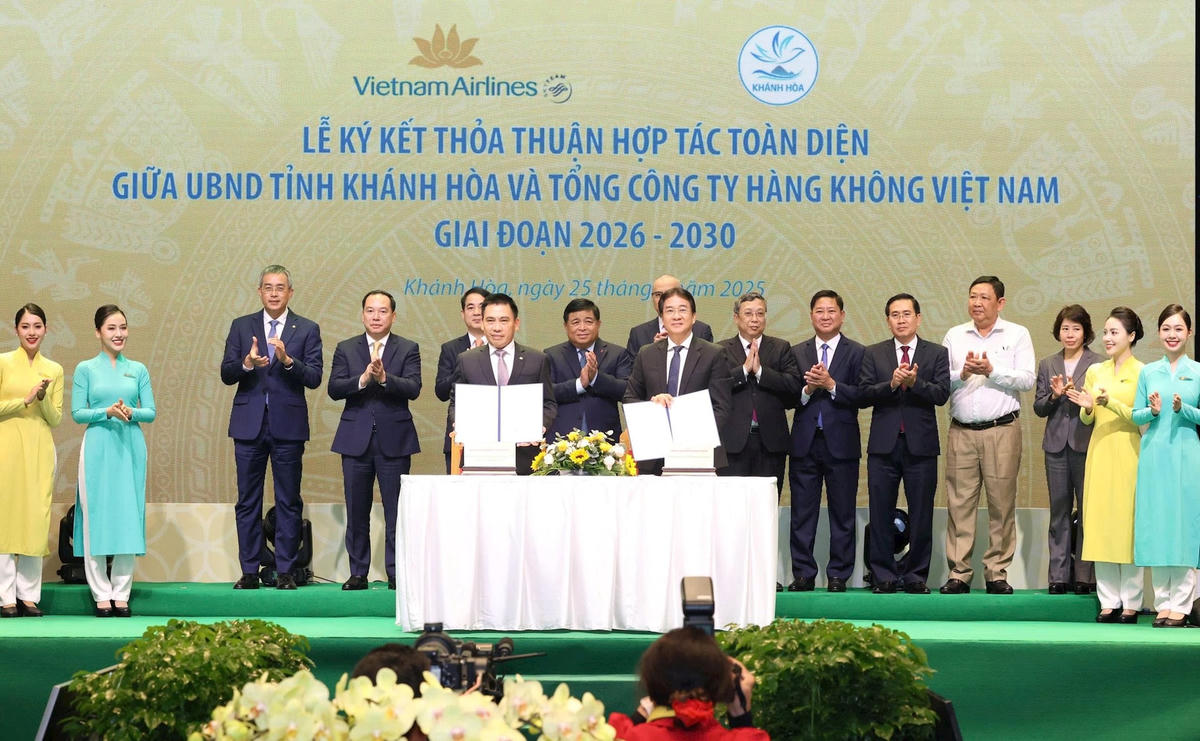 Lễ Ký Kết tỉnh Khánh Hòa và các nhà đầu tư (ảnh Thùy Trang)