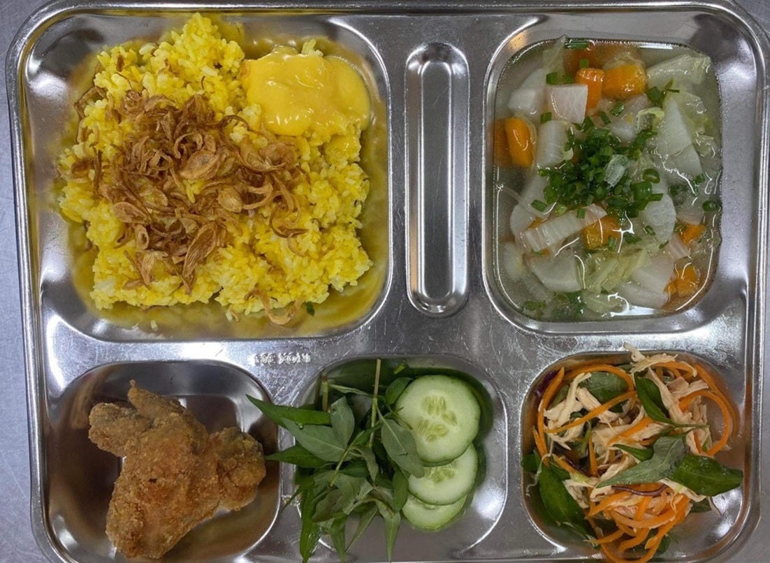 Suất ăn gây ra vụ ngộ độc thực phẩm ở trường iSchool Nha Trang. (Ảnh: Phụ huynh cung cấp)