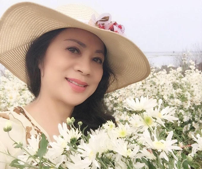 NSƯT Hương Dung thuộc lớp diễn viên kịch và đóng phim gạo cội.