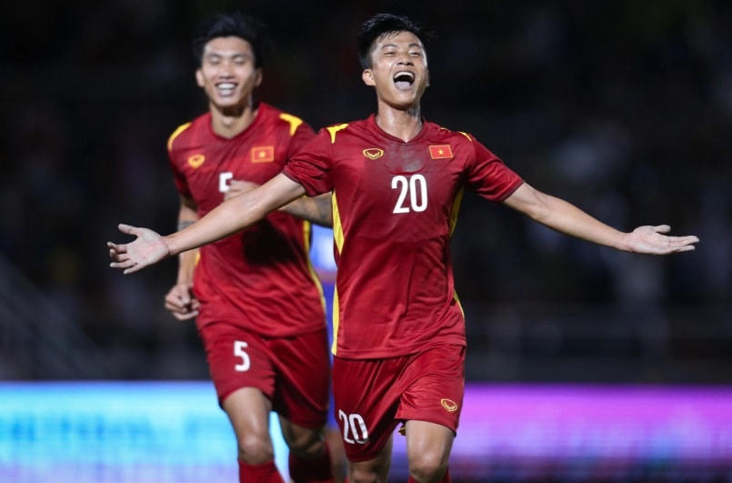 Niềm vui của cầu thủ tuyển Việt Nam sau chiến thắng. Ảnh: Khoa Nguyễn.