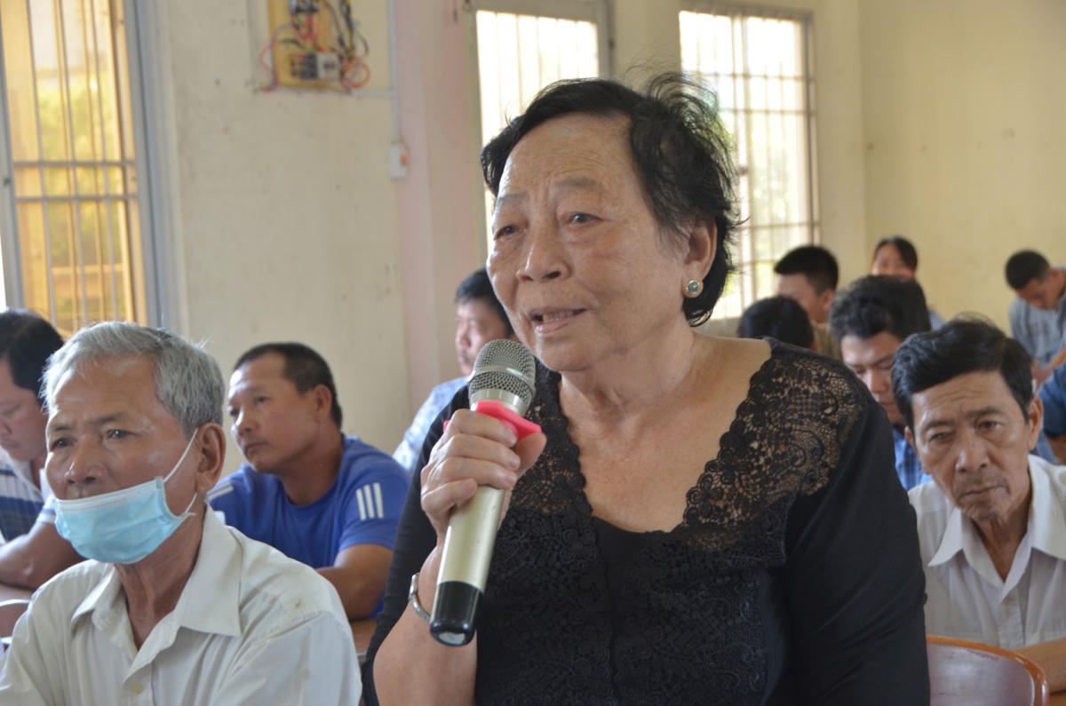Cử tri bày tỏ sự trăn trở, ý kiến, kiến nghị nhiều vấn ảnh hưởng trực tiếp đến đời sống dân sinh.