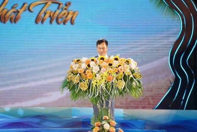 Ông Lê Thanh Hải, Chủ tịch UBND huyện Hoằng Hóa phát biểu tại lễ khai mạc.