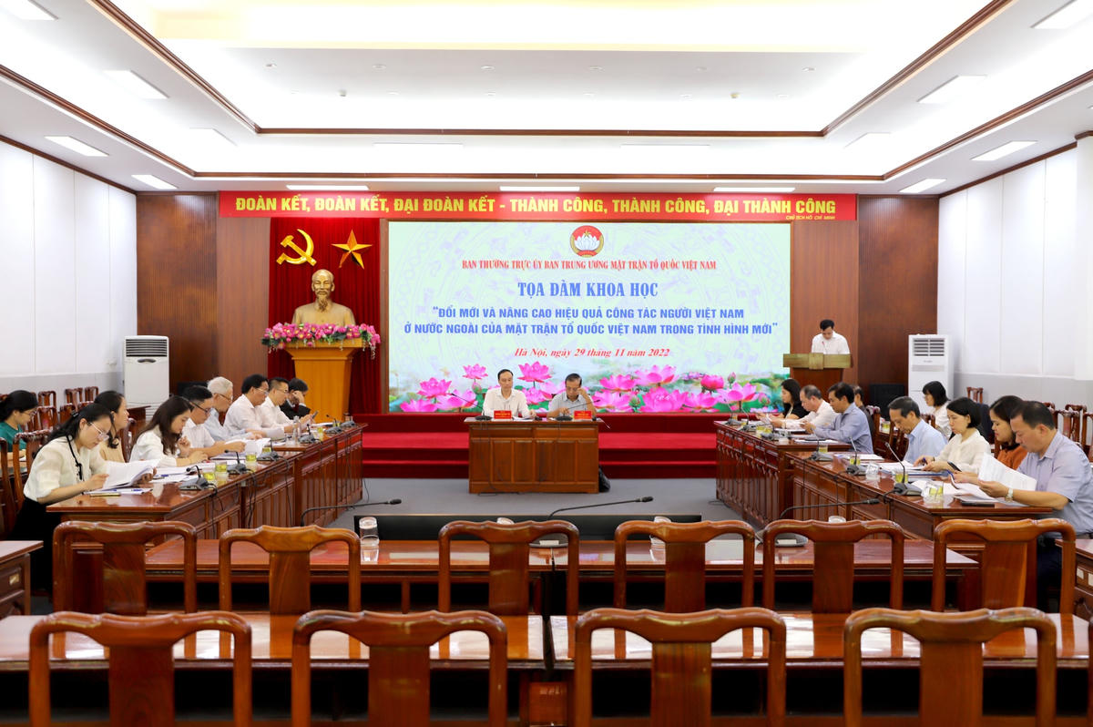 Quang cảnh Tọa đàm.