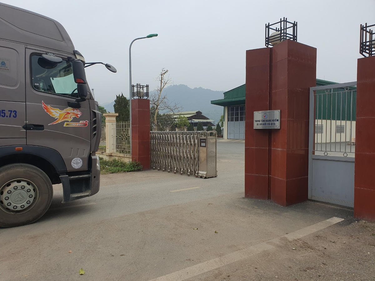 Trung tâm Đăng kiểm 28-01S ở Hòa Bình vẫn chưa thể hoạt động trở lại.