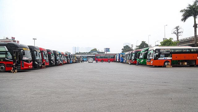 Sở GTVT Hà Nội yêu cầu các doanh nghiệp vận tải kê khai, điều chỉnh giảm giá cước cho phù hợp theo quy định, sau khi giá xăng, dầu giảm 6 lần. (Ảnh minh họa).