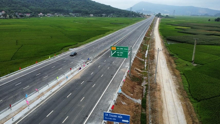 Các phương tiện tham gia giao thông trên tuyến cao tốc với tốc độ tối đa 80 km/h và tốc độ tối thiểu 60 km/h. Ảnh minh hoạ.