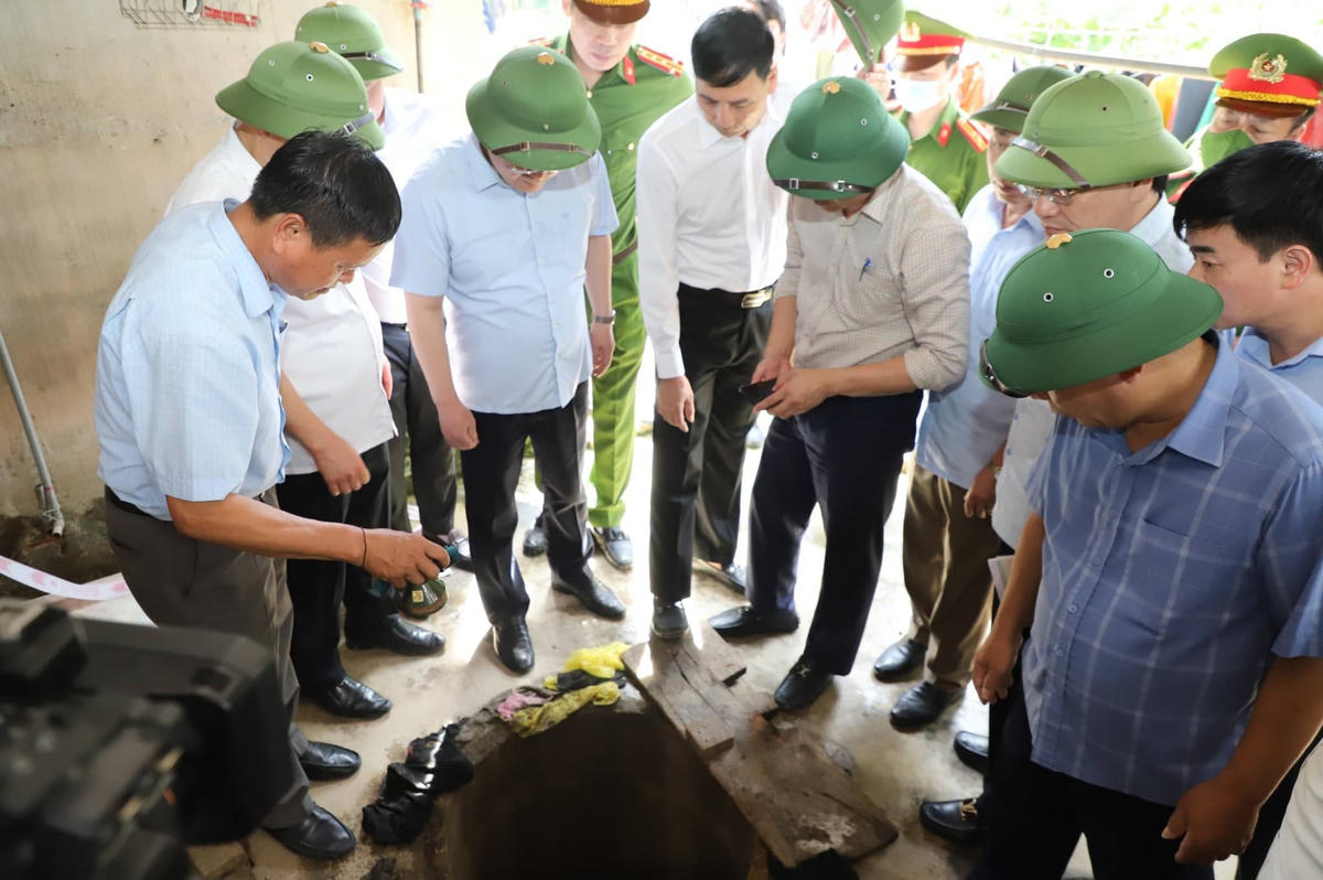 Sau hơn 2 tháng kể từ khi Chủ tịch UBND tỉnh Nguyễn Đức Trung trực tiếp thị sát, kiểm tra tình hình sụt lún, nứt nẻ công trình, giếng khô nước tại xã Châu Hồng vào ngày 29/5/2022. Đến nay, nguyên nhân tụt nước ngầm vẫn chưa được tìm ra.