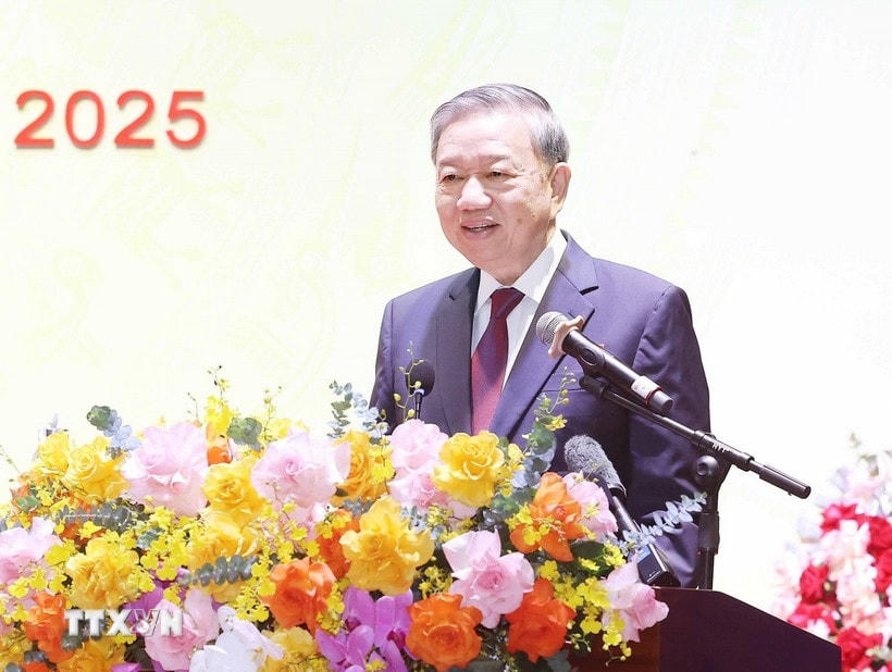 Tổng Bí thư Tô Lâm phát biểu chỉ đạo Đại hội đại biểu Đảng bộ xã Nghĩa Trụ lần thứ nhất. (Ảnh: Thống Nhất/TTXVN)