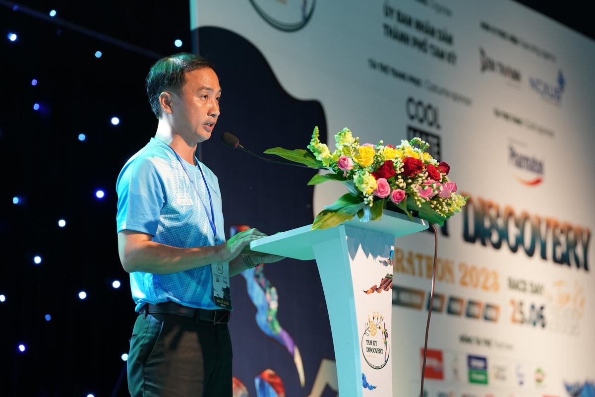 Ông Nguyễn Hồng Lai, Phó Chủ tịch UBND TP Tam Kỳ phát biểu khai mạc.
