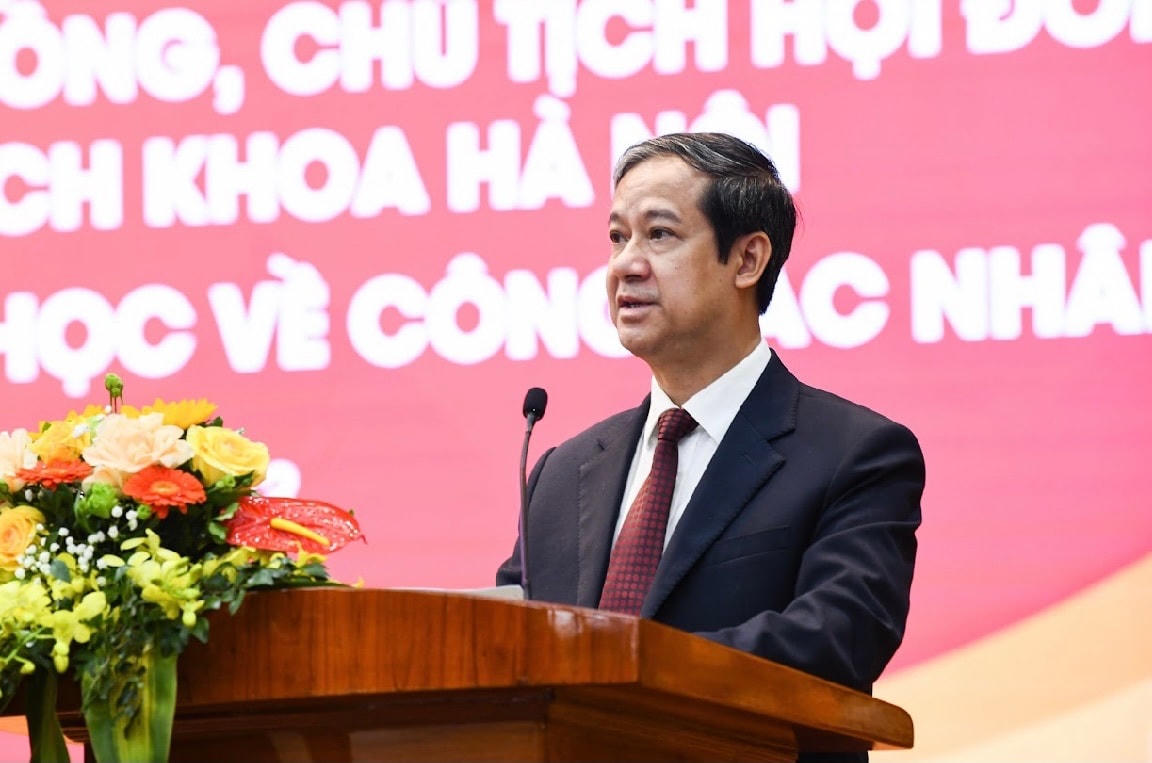 Bộ trưởng Bộ GDĐT Nguyễn Kim Sơn phát biểu tại buổi lễ.