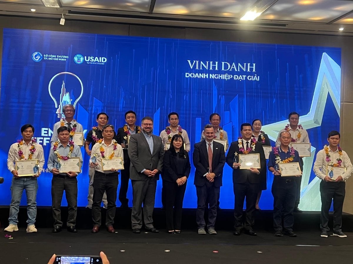 13 doanh nghiệp đạt giải sử dụng năng lượng hiệu quả, tiết kiệm.