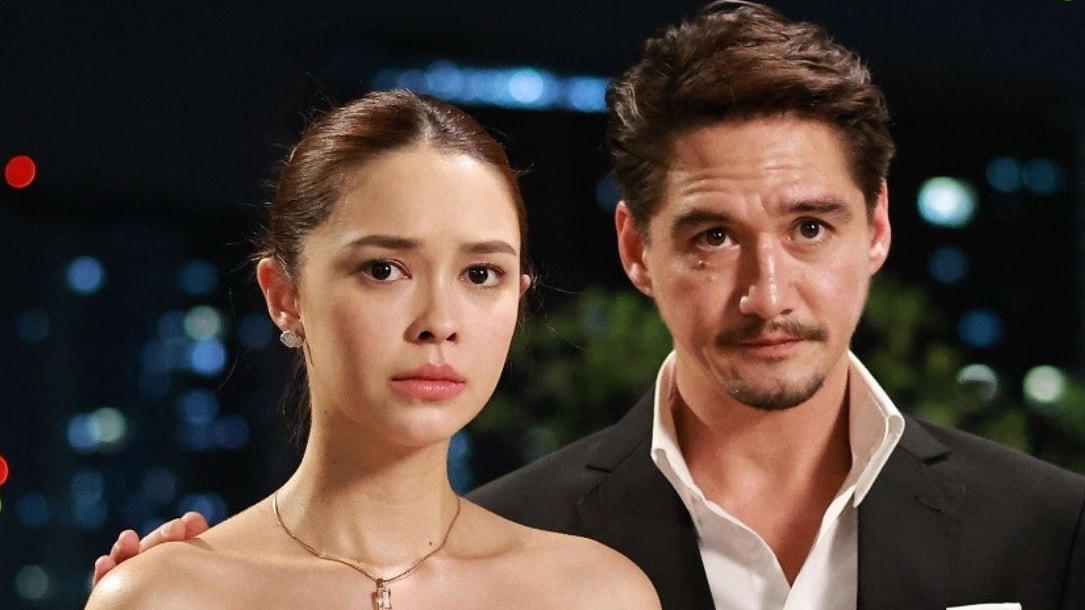 “Phản bội” xoay quanh sóng gió hôn nhân của bác sĩ Jane Pitcha và chồng là Athin. 