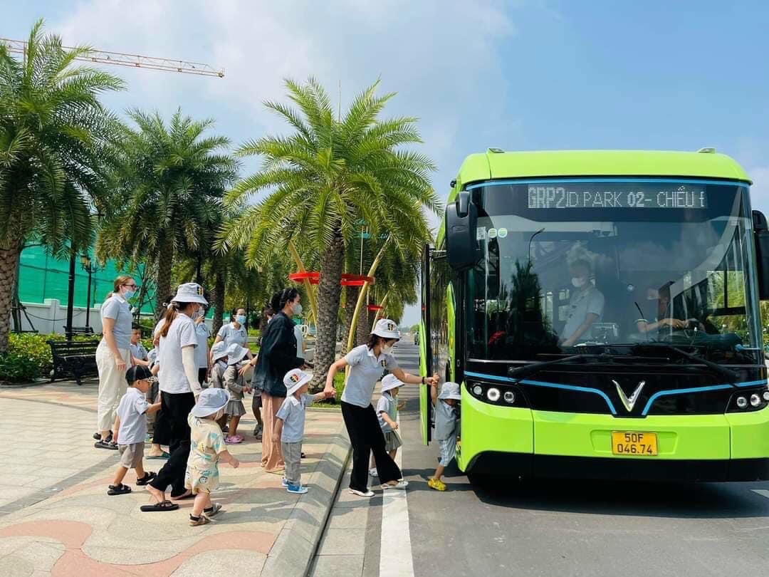 Xe điện đang ngày càng quen thuộc ở TPHCM.