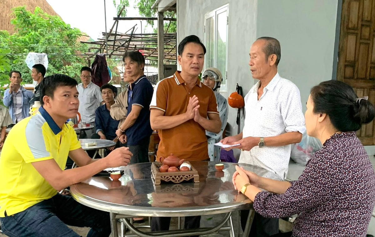 Chính quyền địa phương đã đến thăm hỏi, chia buồn cùng với gia đình nạn nhân.