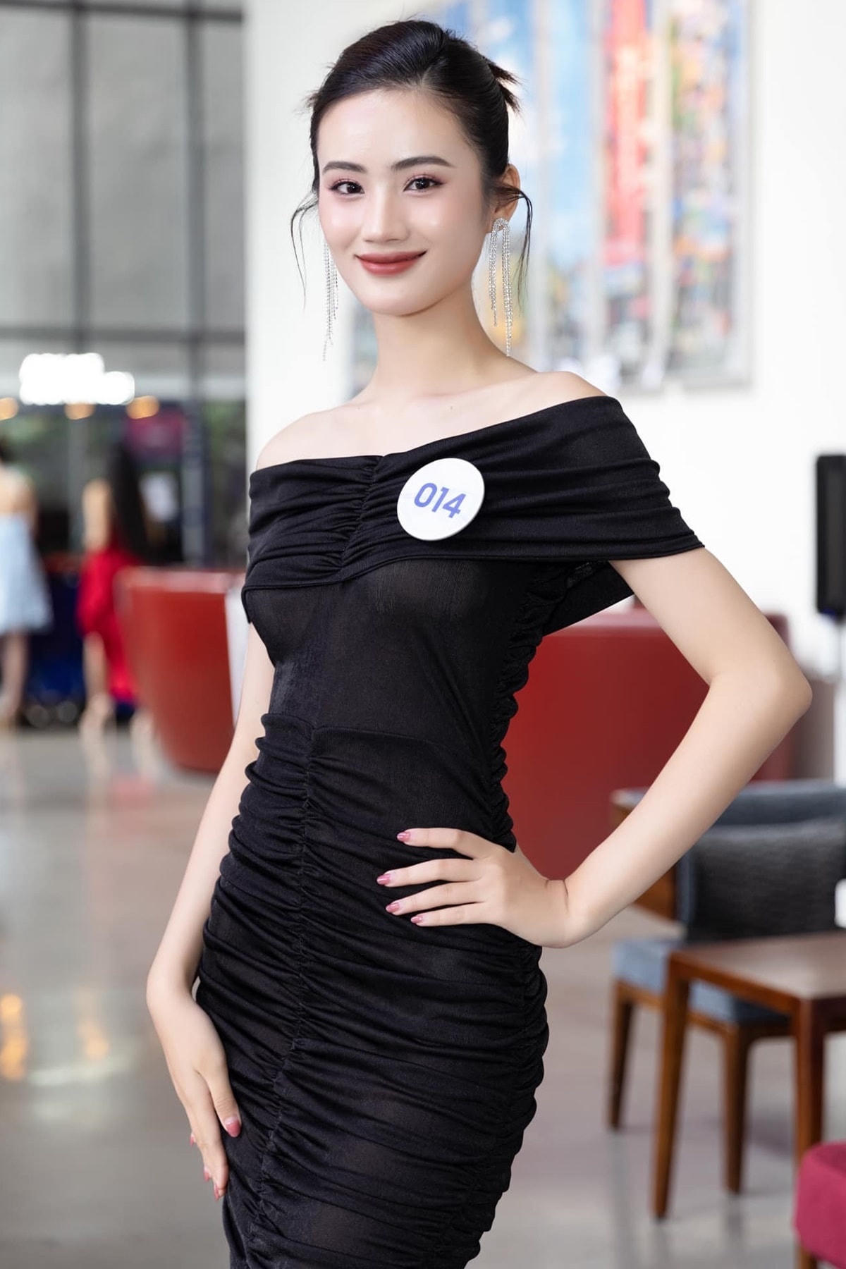 Đến với Miss World 2023,  Ý Nhi luyện tập chăm chỉ để có sức khỏe tốt và hình thể dẻo dai. Bên cạnh đó, cô cũng cố gắng học tiếng Anh, ứng xử và luyện tập catwalk nhằm mang đến các màn trình diễn ấn tượng.