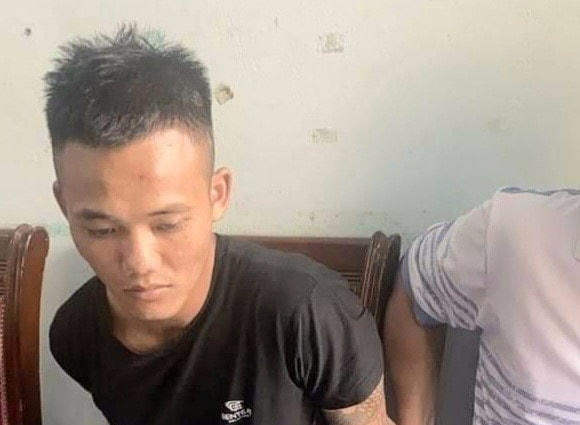 Đối tượng Chóong Văn Thắng bị bắt khi đang lẩn trốn tại huyện Hải Hà (Quảng Ninh).