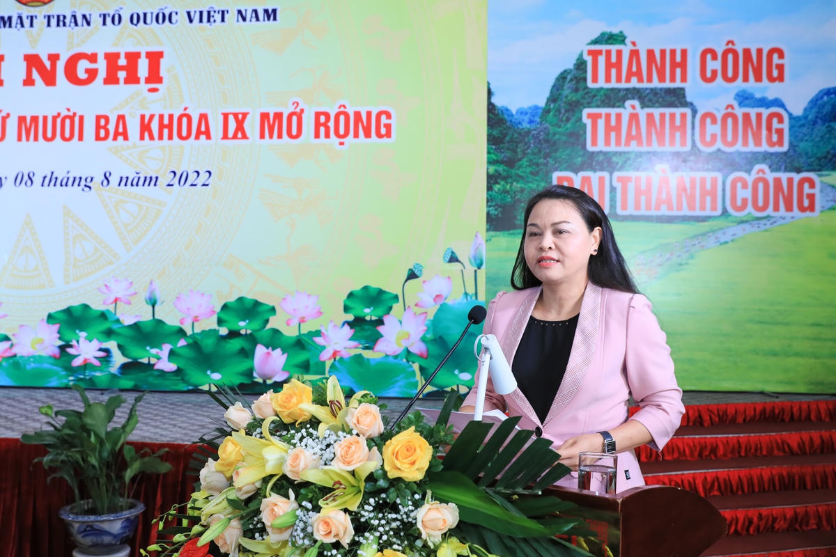Bí thư Tỉnh ủy Ninh Bình Nguyễn Thị Thu Hà phát biểu chào mừng Hội nghị. Ảnh: Quang Vinh.